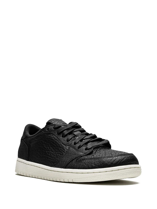 Air Jordan 1 Retro Low Sneakers
