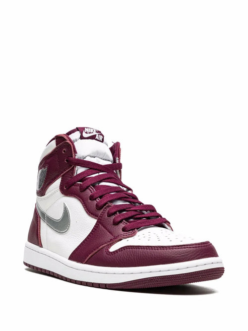 Air Jordan 1 Retro High Bordeaux Sneakers