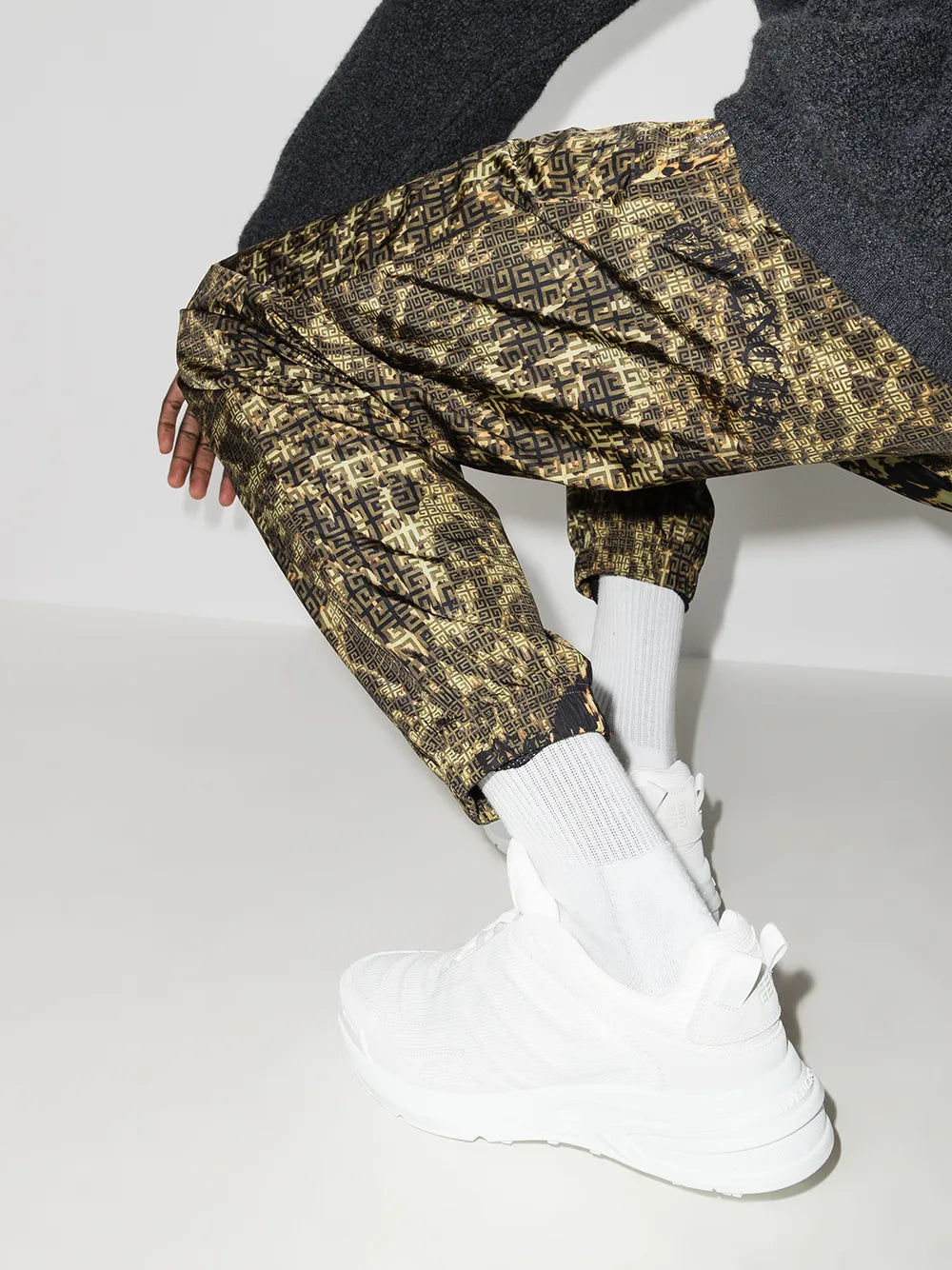 Givenchy City Low Sneakers