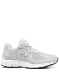 New Balance M2002W Sneakers