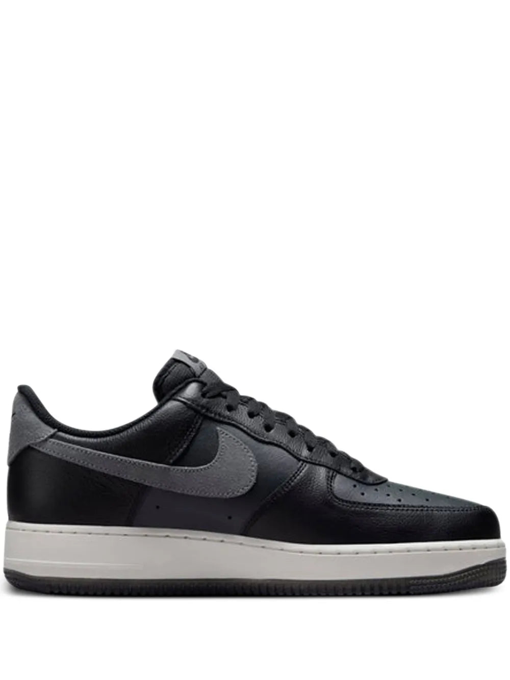 Nike Air Force 1 07 Lv8 Black/Smoke Grey Sneakers