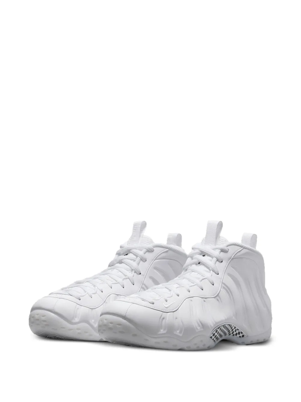 Nike Air Foamposite One Triple White Sneakers