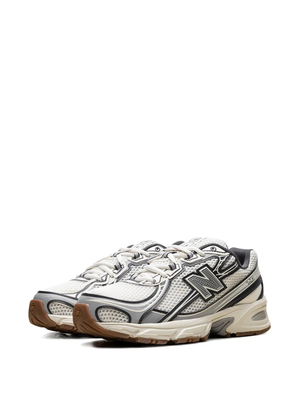 New Balance 740 Beige/Grey Sneakers