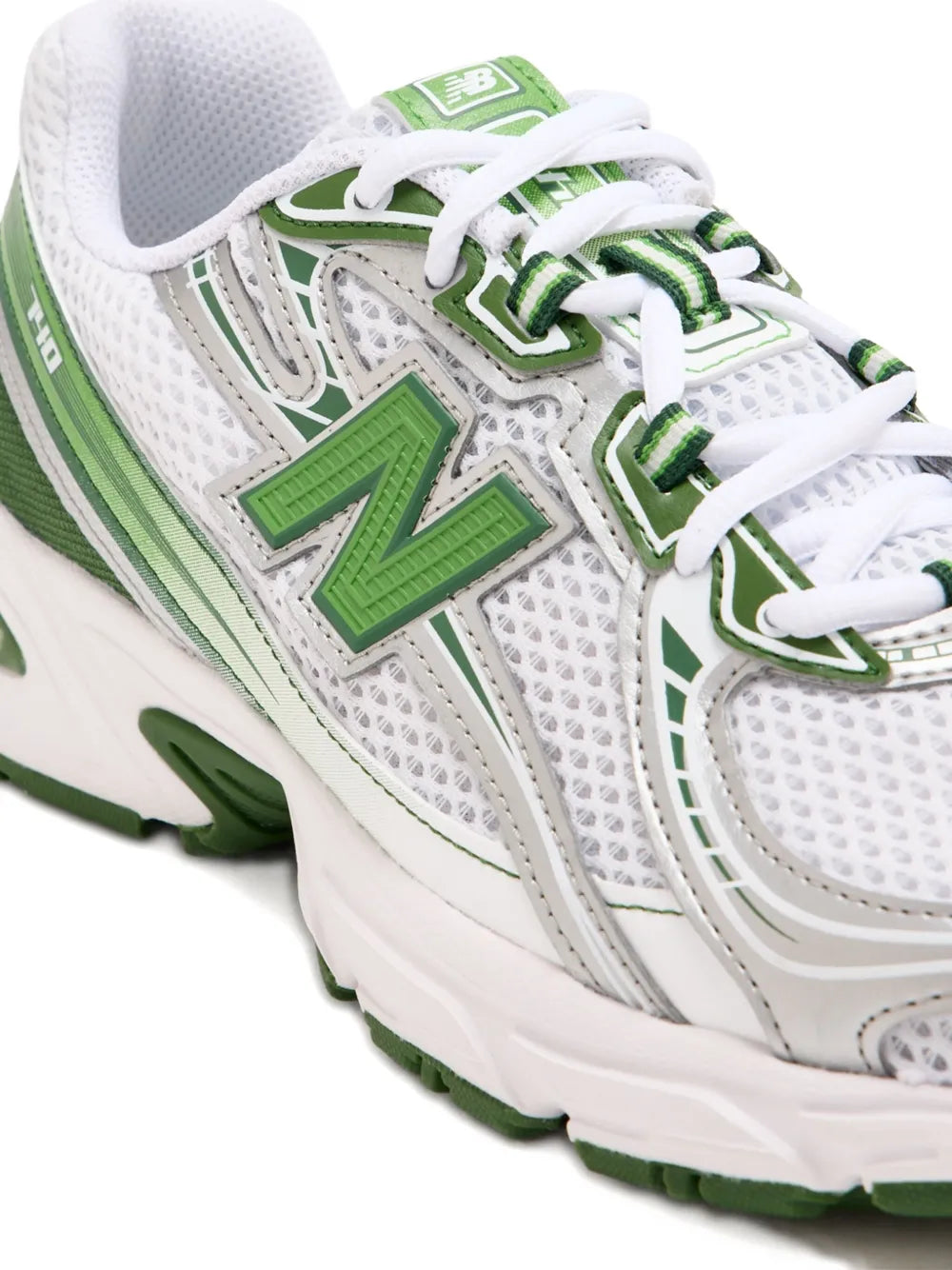 New Balance 740 Sneakers